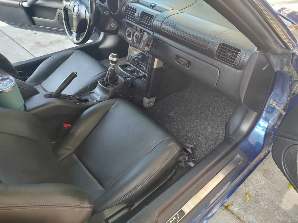 2001 Toyota MR2 Spyder/MR-S - Image 3 of 9