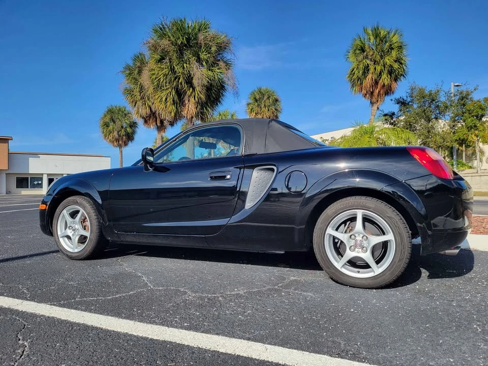 2001 Toyota MR2 Spyder/MR-S - Image 6 of 7