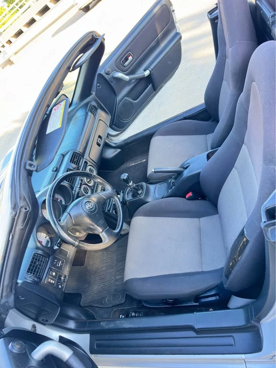 2001 Toyota MR2 Spyder/MR-S - Image 6 of 8