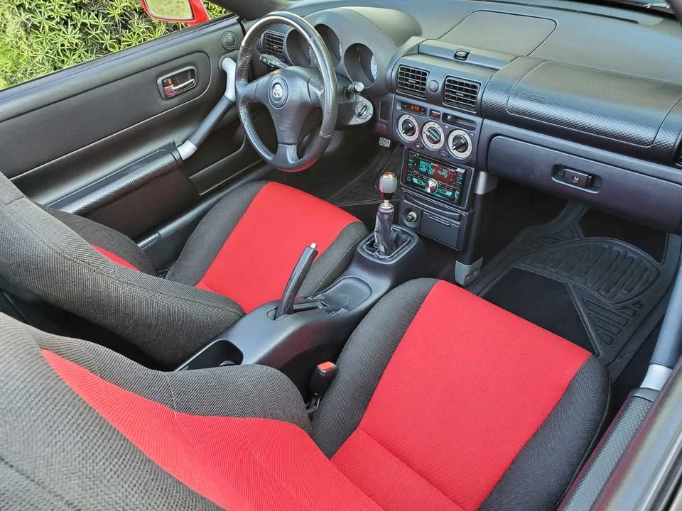 2001 Toyota MR2 Spyder/MR-S - Image 4 of 5