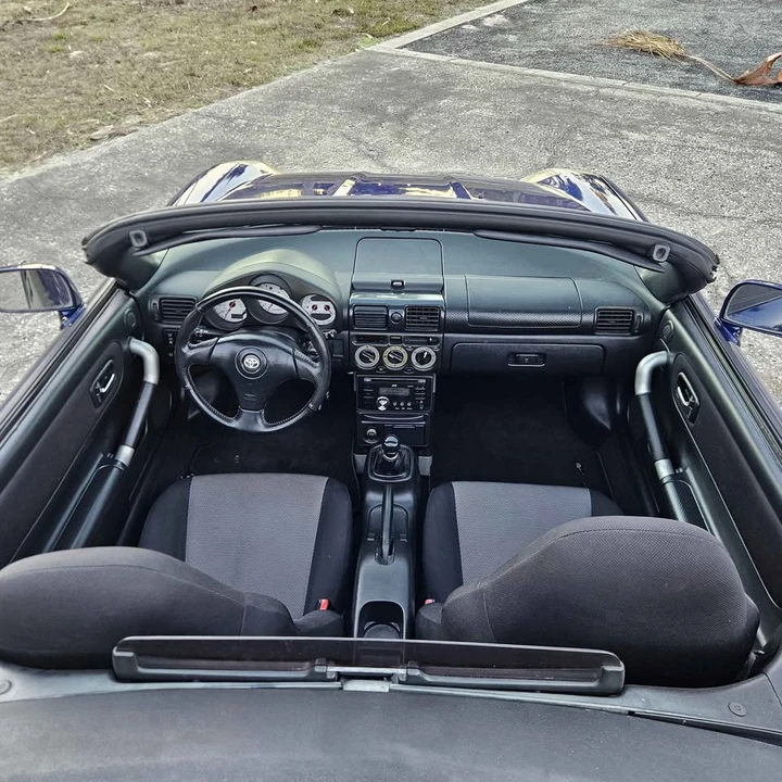 2001 Toyota MR2 Spyder/MR-S - Image 10 of 15
