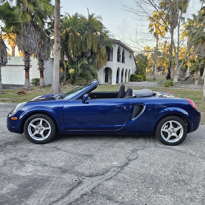 2001 Toyota MR2 Spyder/MR-S - Image 4 of 15
