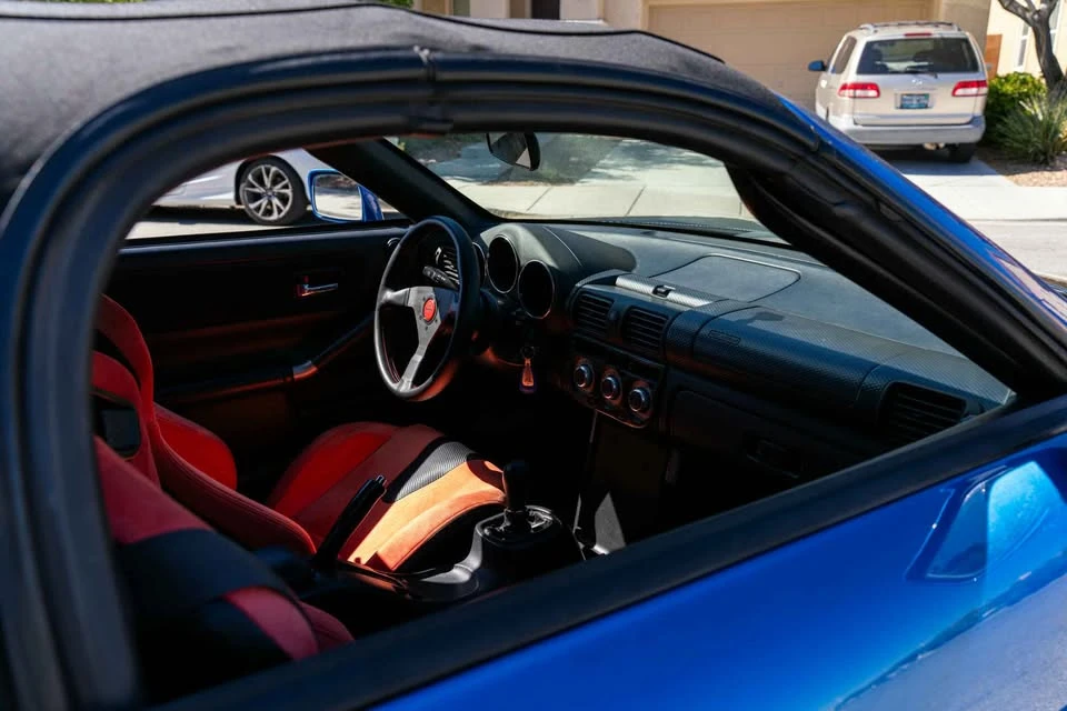 2001 Toyota MR2 Spyder/MR-S - Image 6 of 7