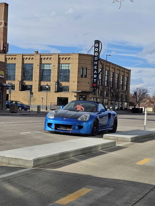 2001 Toyota MR2 Spyder/MR-S - Image 3 of 7