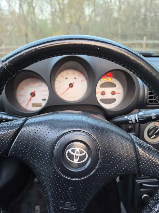 2001 Toyota MR2 Spyder/MR-S - Image 14 of 20