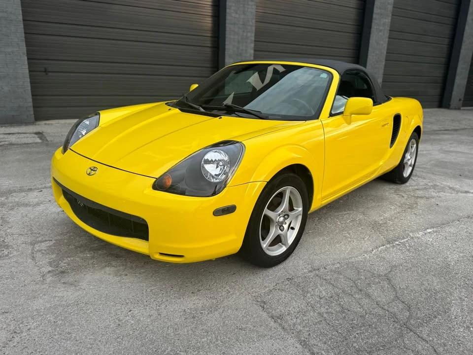 2001 Toyota MR2 Spyder/MR-S - Image 10 of 18