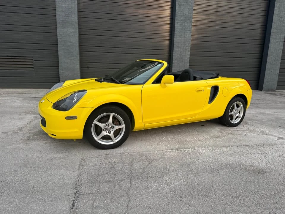 2001 Toyota MR2 Spyder/MR-S - Image 18 of 18
