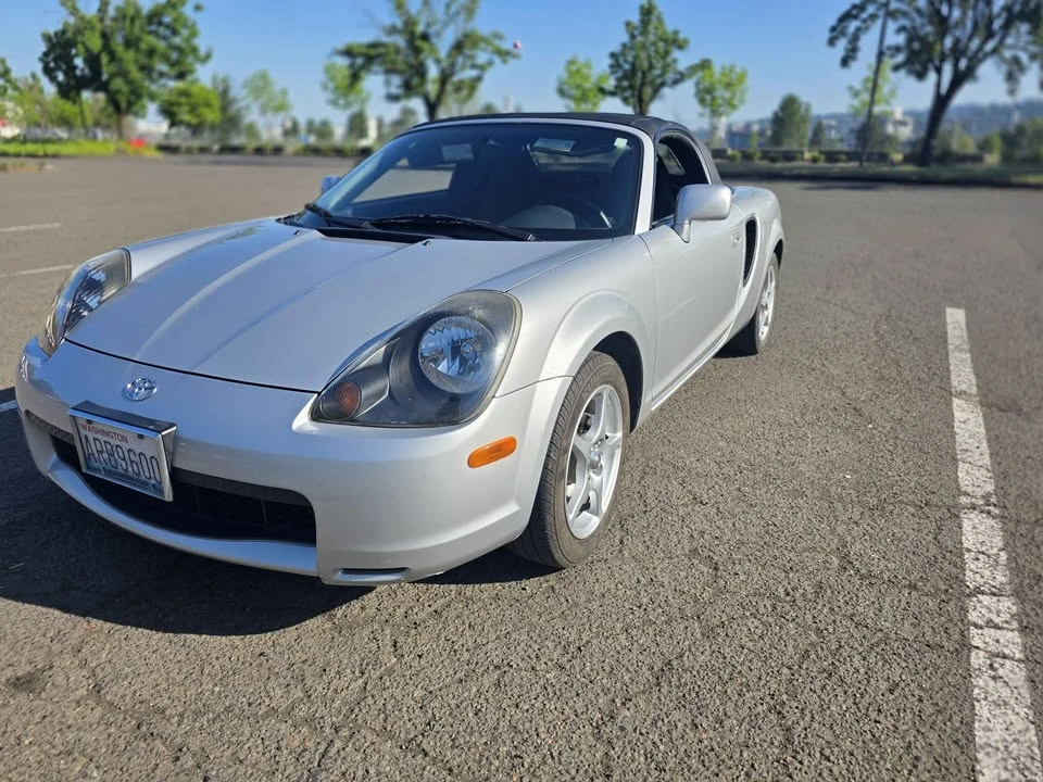 2001 Toyota MR2 Spyder/MR-S - Image 2 of 13