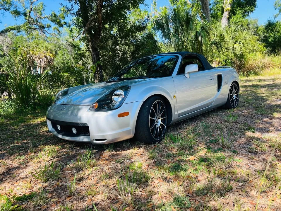 2001 Toyota MR2 Spyder/MR-S - Image 9 of 14