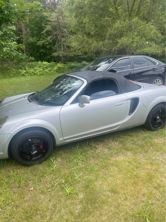2001 Toyota MR2 Spyder/MR-S - Image 4 of 5