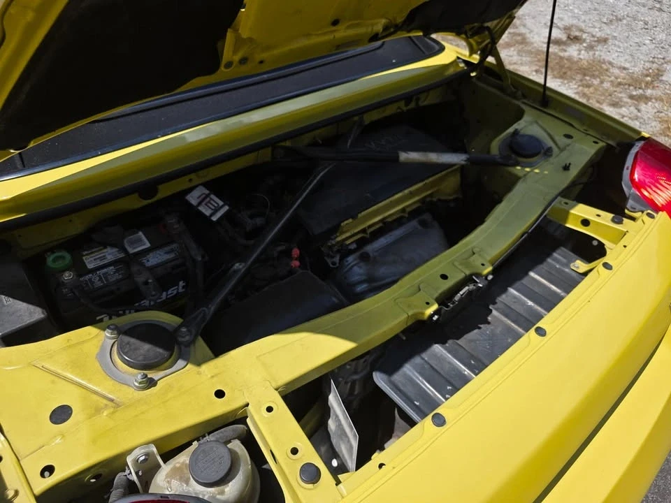 2001 Toyota MR2 Spyder/MR-S - Image 11 of 20