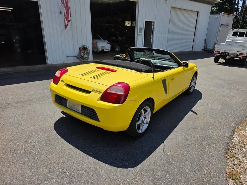 2001 Toyota MR2 Spyder/MR-S - Image 19 of 20