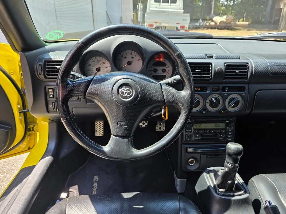 2001 Toyota MR2 Spyder/MR-S - Image 10 of 20