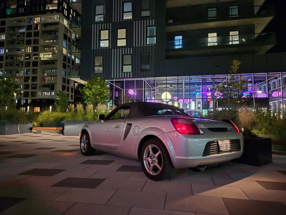 2001 Toyota MR2 Spyder/MR-S - Image 10 of 11