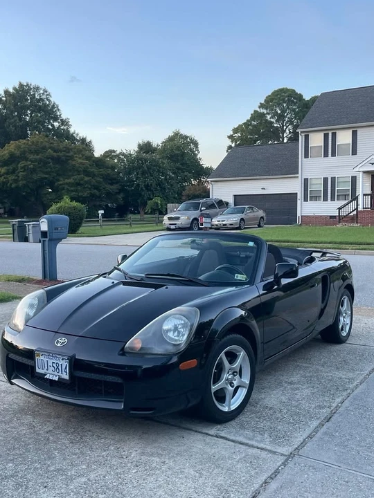2001 Toyota MR2 Spyder/MR-S - Image 4 of 8