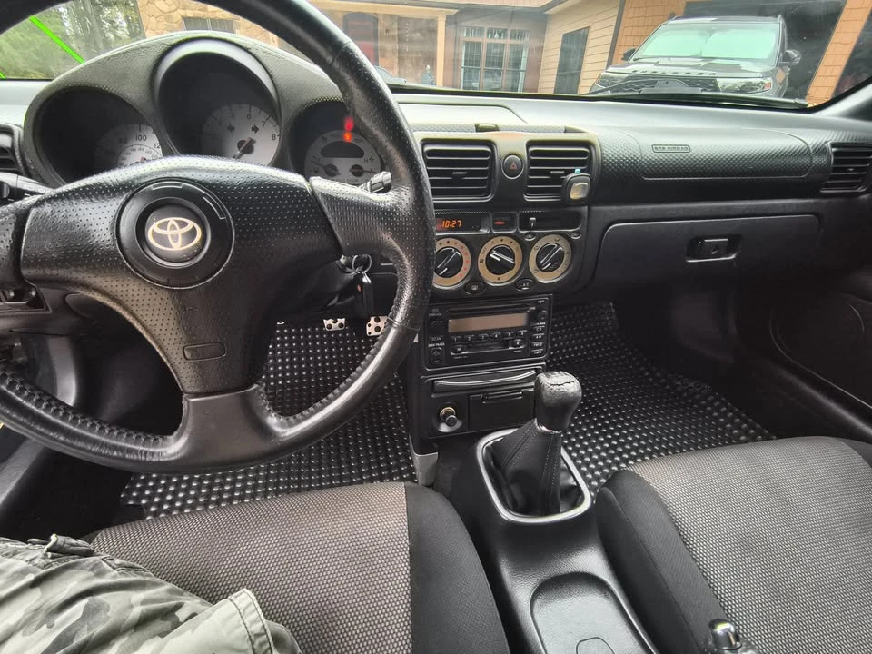 2001 Toyota MR2 Spyder/MR-S - Image 12 of 13