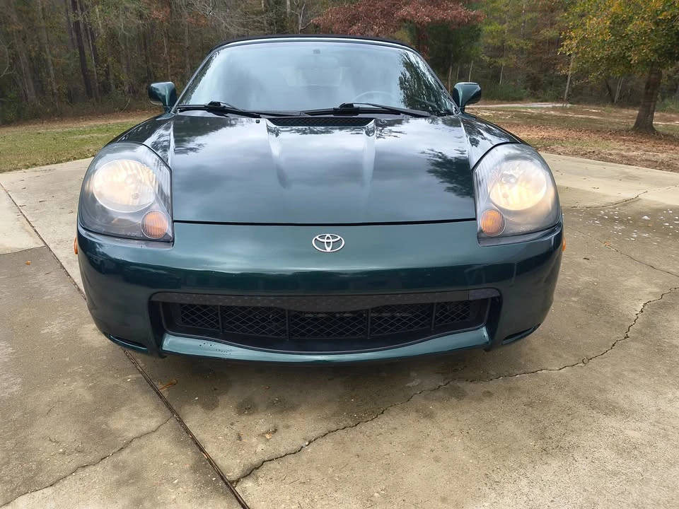 2001 Toyota MR2 Spyder/MR-S - Image 2 of 13
