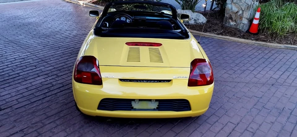 2001 Toyota MR2 Spyder/MR-S - Image 12 of 20