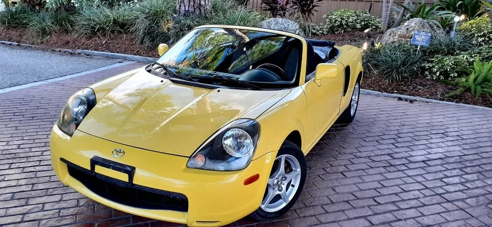 2001 Toyota MR2 Spyder/MR-S - Image 4 of 20