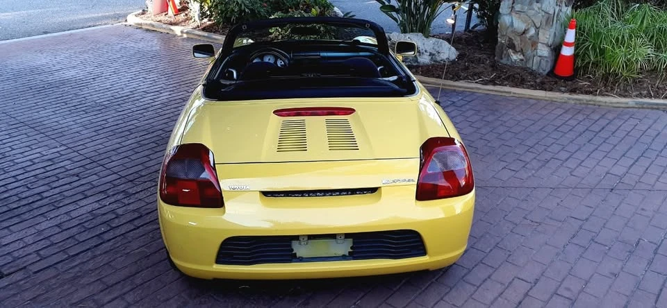 2001 Toyota MR2 Spyder/MR-S - Image 13 of 20