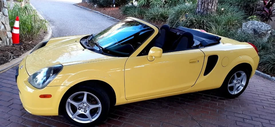 2001 Toyota MR2 Spyder/MR-S - Image 18 of 20