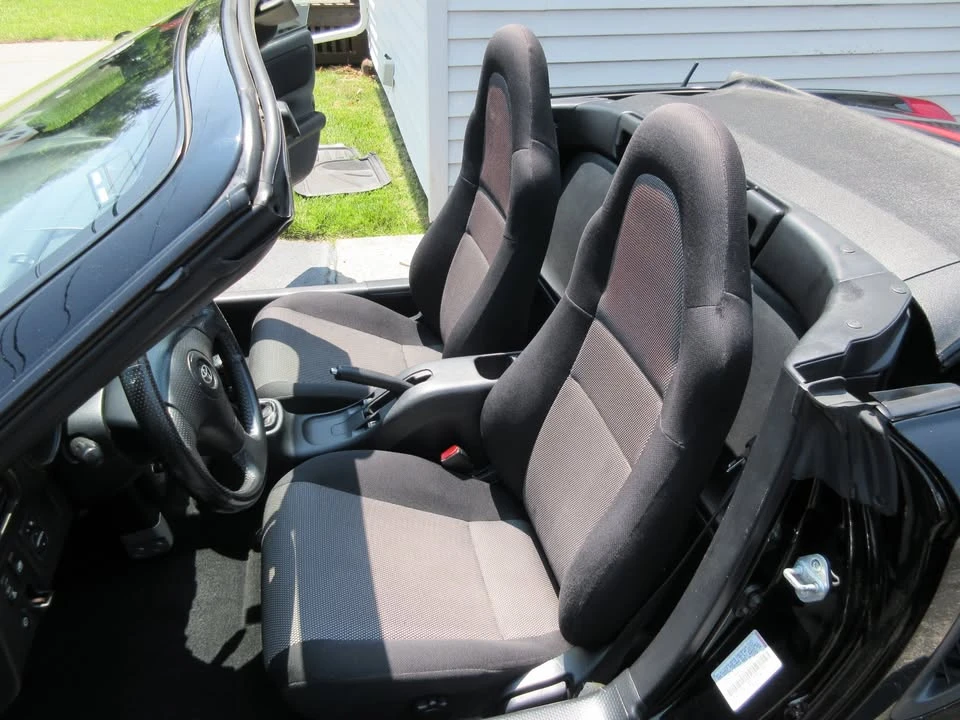 2001 Toyota MR2 Spyder/MR-S - Image 14 of 14