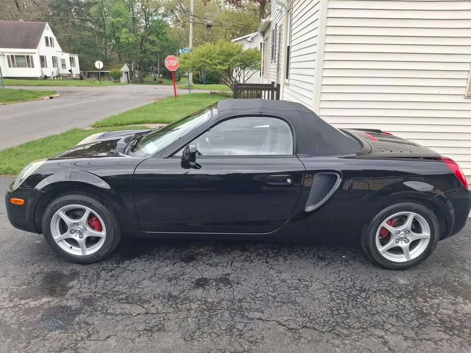 2001 Toyota MR2 Spyder/MR-S - Image 12 of 14
