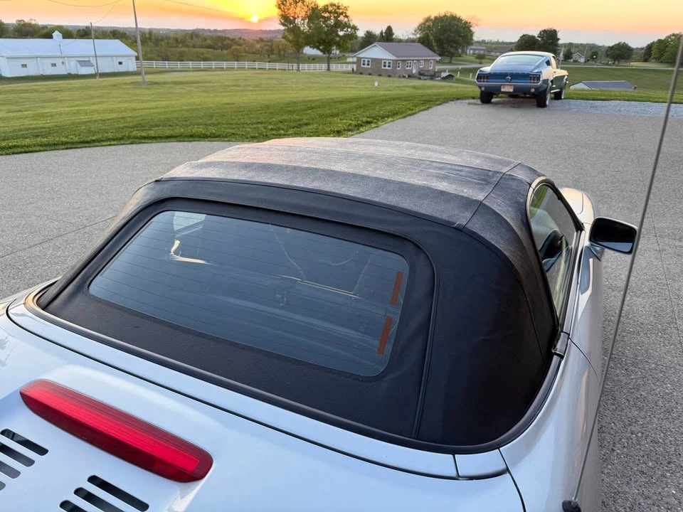 2001 Toyota MR2 Spyder/MR-S - Image 17 of 18