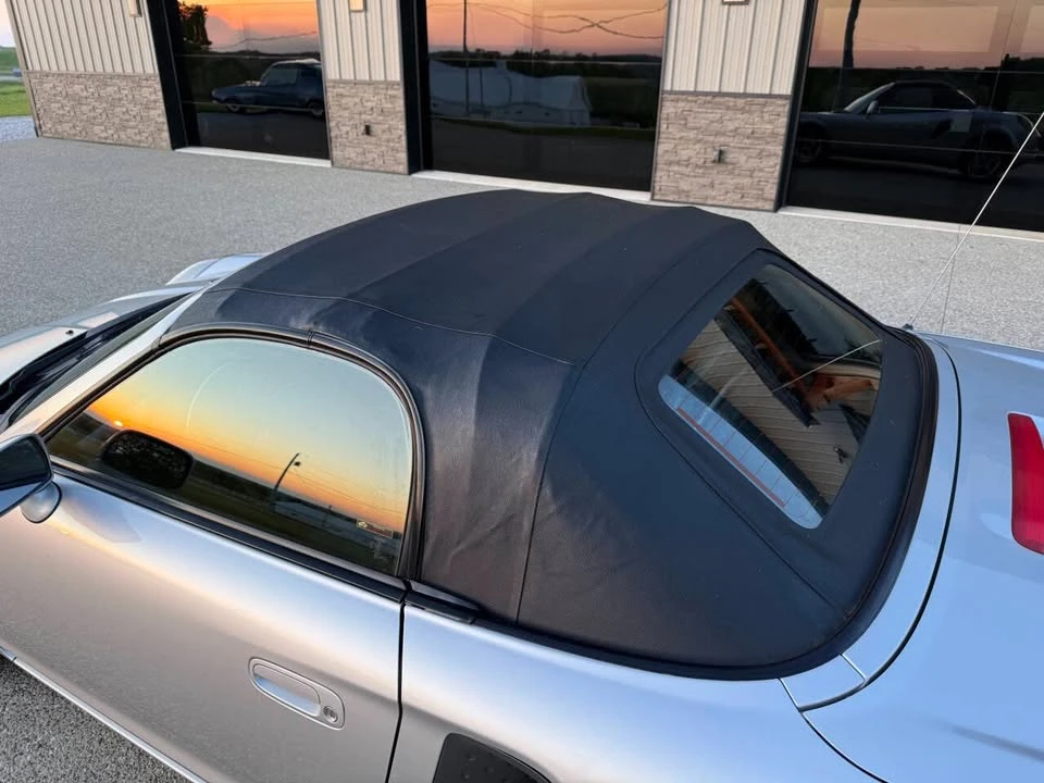 2001 Toyota MR2 Spyder/MR-S - Image 16 of 18