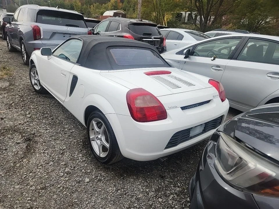 2001 Toyota MR2 Spyder/MR-S - Image 2 of 5