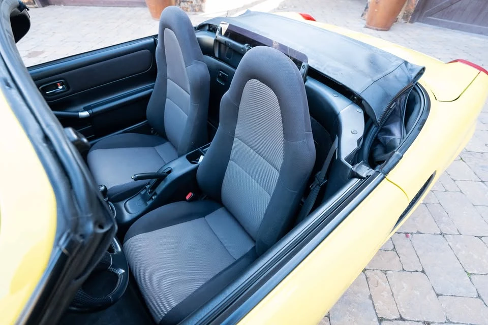 2001 Toyota MR2 Spyder/MR-S - Image 14 of 20
