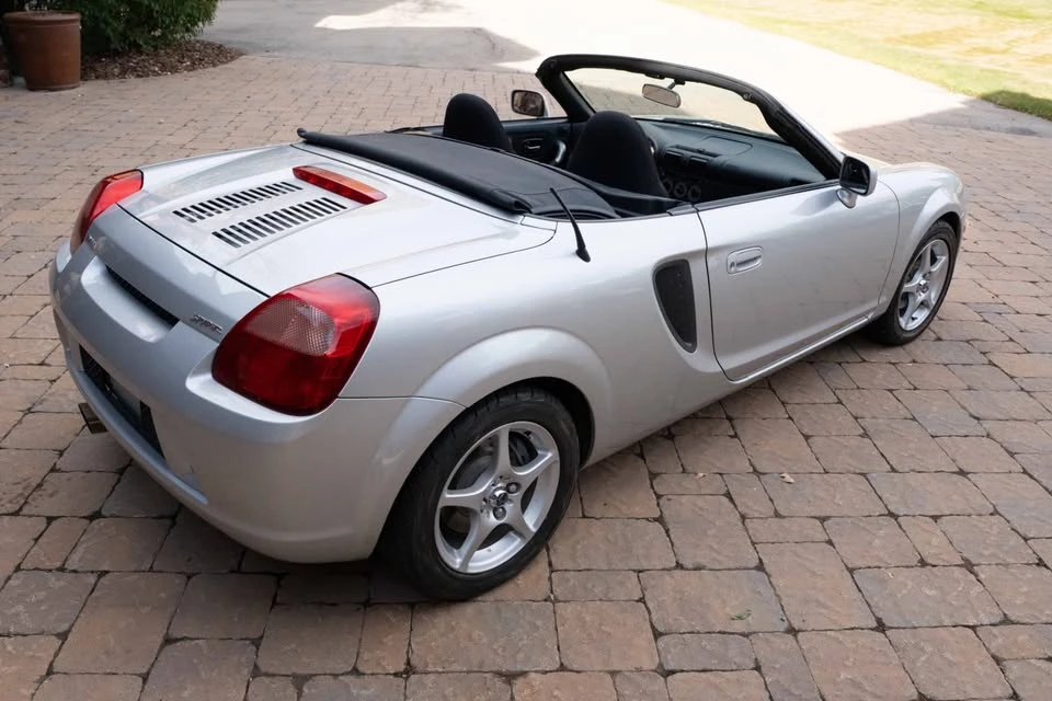 2001 Toyota MR2 Spyder/MR-S - Image 8 of 20