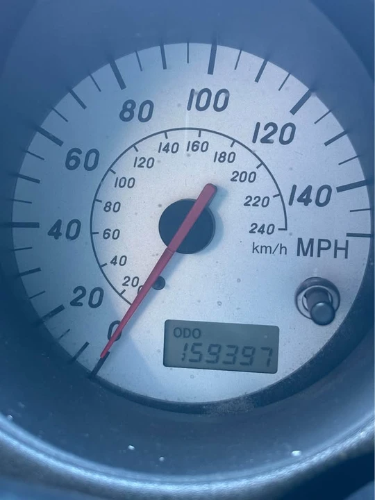 2001 Toyota MR2 Spyder/MR-S - Image 11 of 18