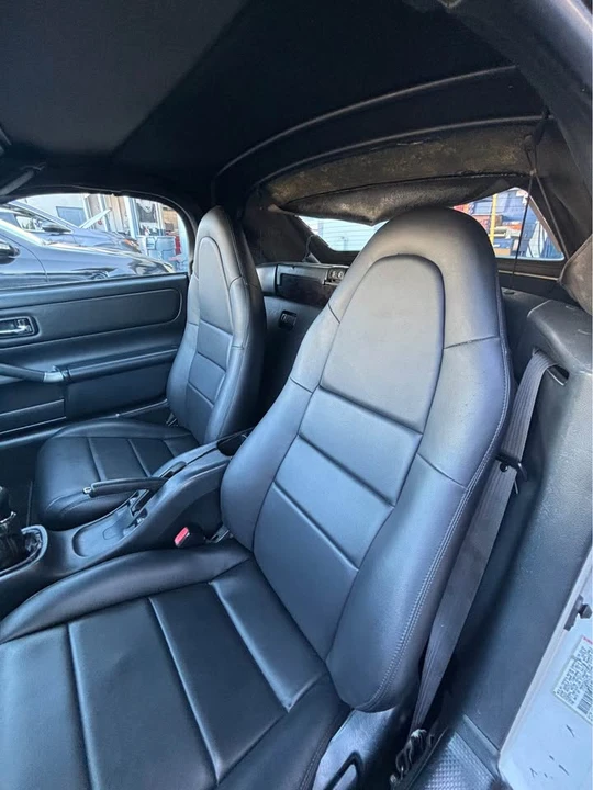 2001 Toyota MR2 Spyder/MR-S - Image 12 of 18