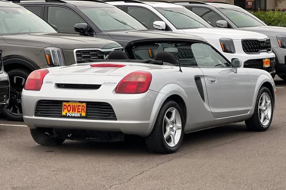 2001 Toyota MR2 Spyder/MR-S - Image 2 of 15