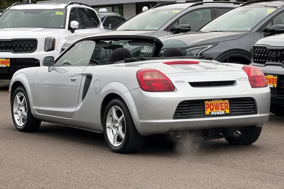 2001 Toyota MR2 Spyder/MR-S - Image 3 of 15
