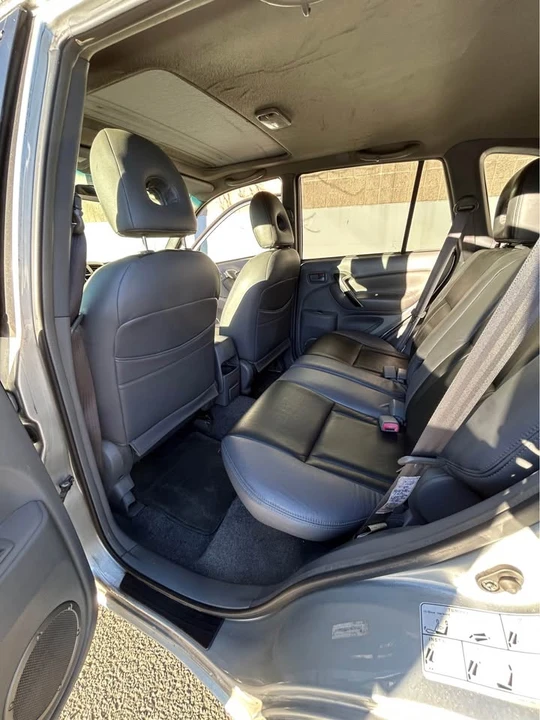2001 Toyota RAV4 2nd Gen - Image 16 of 17