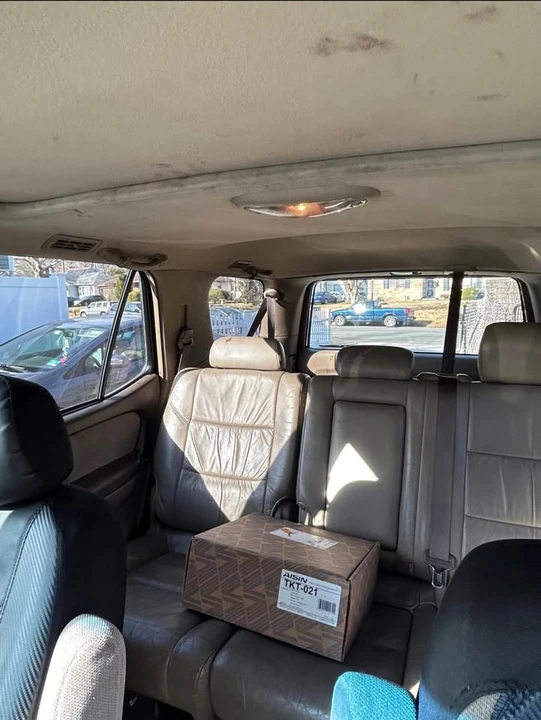 2001 Toyota Sequoia 1st Gen - Image 4 of 6