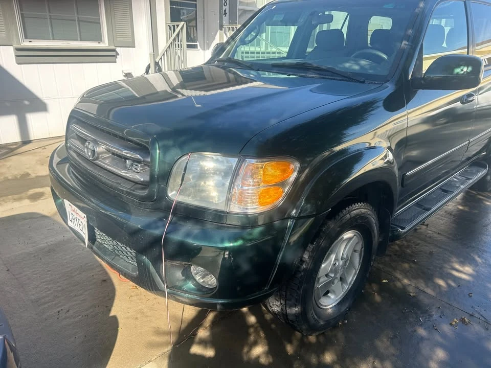 2001 Toyota Sequoia 1st Gen - Image 8 of 13