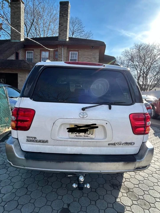 2001 Toyota Sequoia 1st Gen - Image 5 of 6