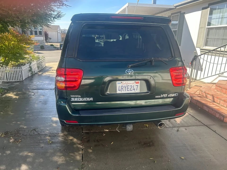 2001 Toyota Sequoia 1st Gen - Image 12 of 13
