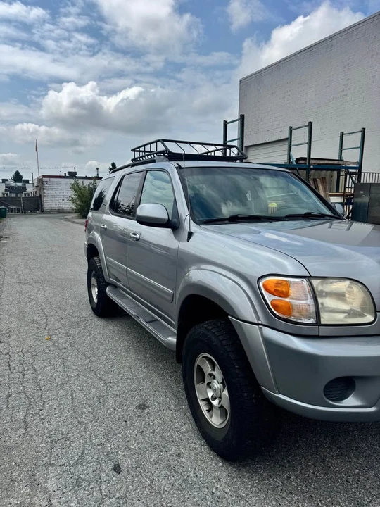 2001 Toyota Sequoia 1st Gen - Image 4 of 15