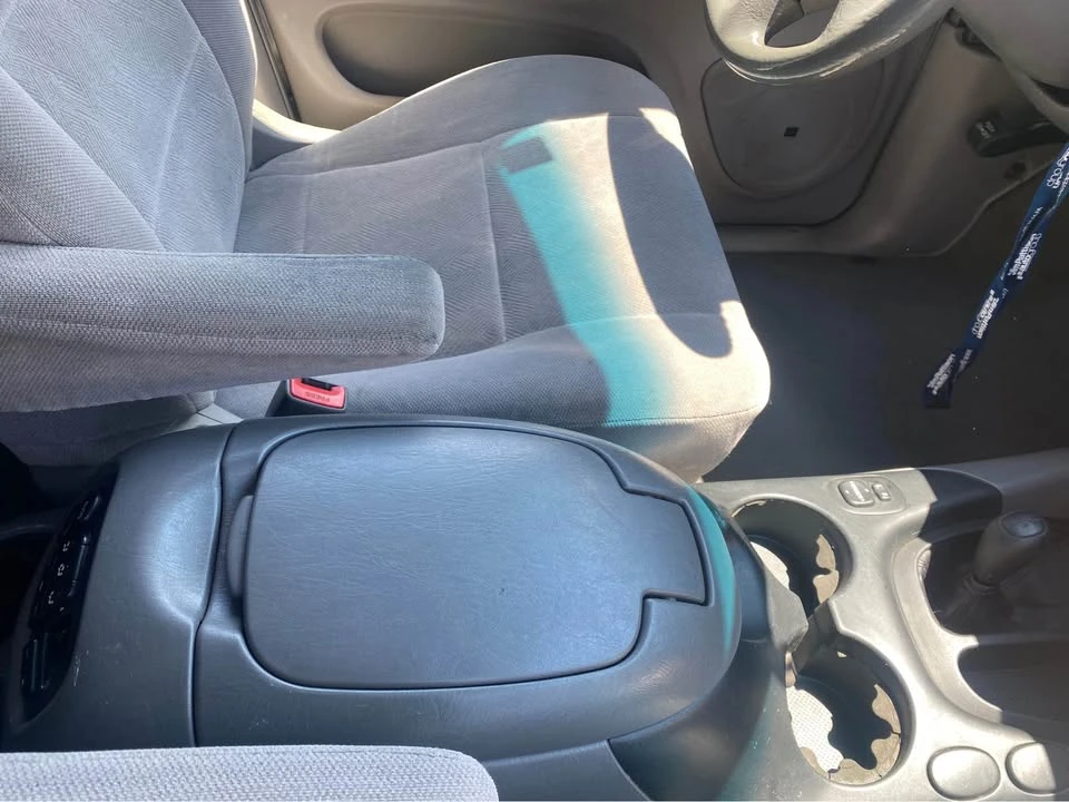 2001 Toyota Sequoia 1st Gen - Image 13 of 15