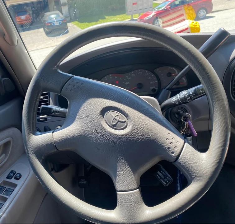 2001 Toyota Sequoia 1st Gen - Image 9 of 15