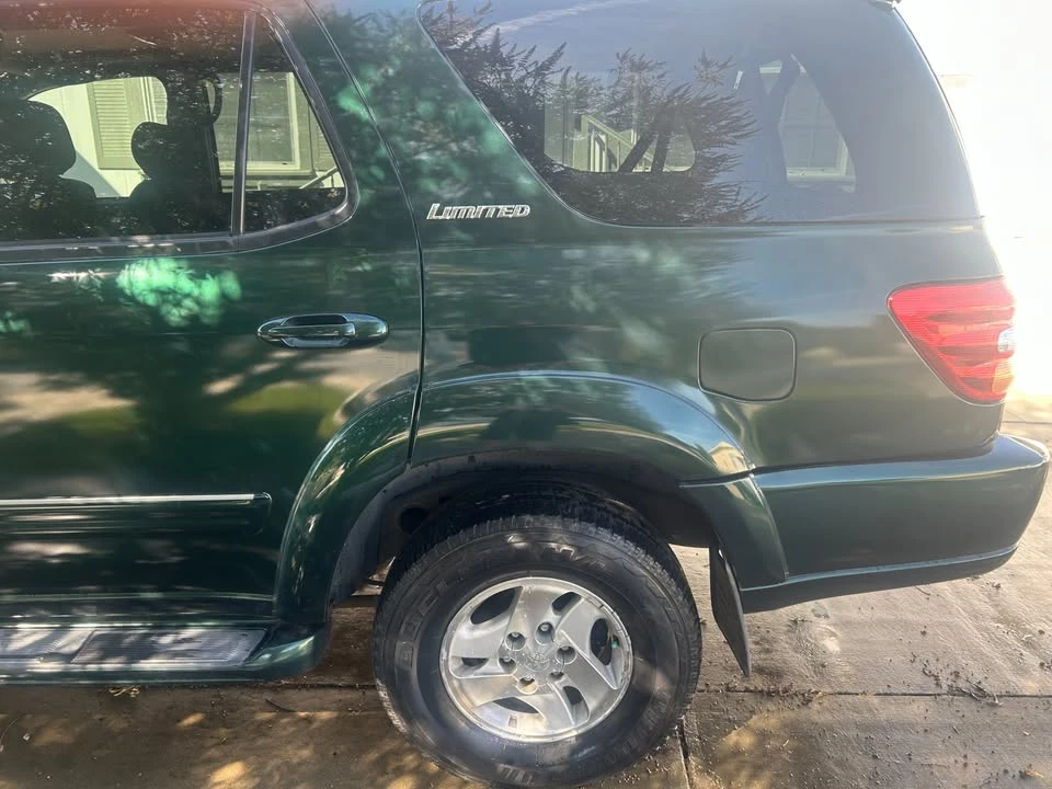 2001 Toyota Sequoia 1st Gen - Image 11 of 13