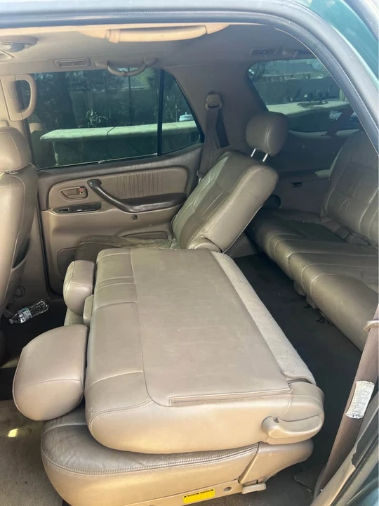 2001 Toyota Sequoia 1st Gen - Image 5 of 7