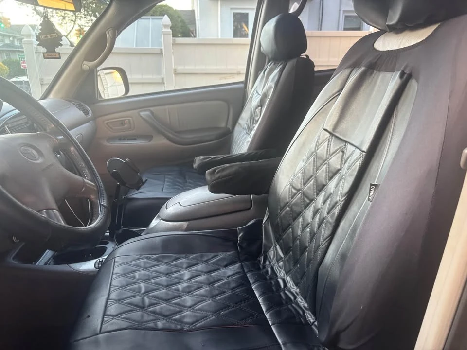 2001 Toyota Sequoia 1st Gen - Image 5 of 9