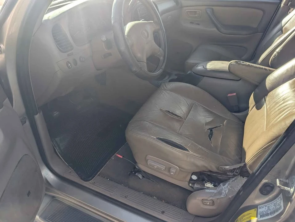 2001 Toyota Sequoia 1st Gen - Image 12 of 12