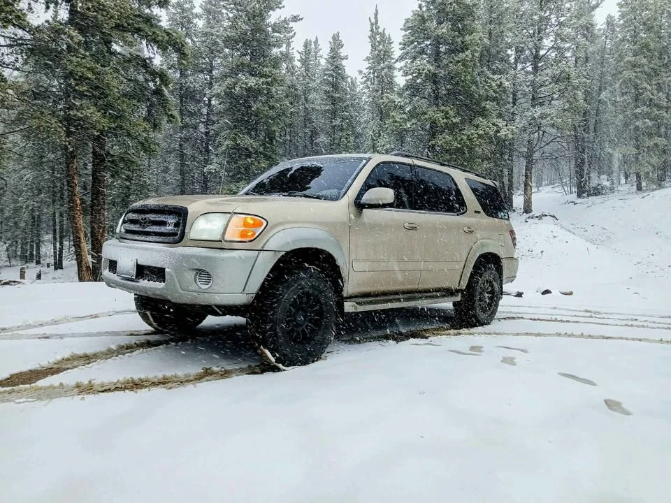 2001 Toyota Sequoia 1st Gen - Image 2 of 20