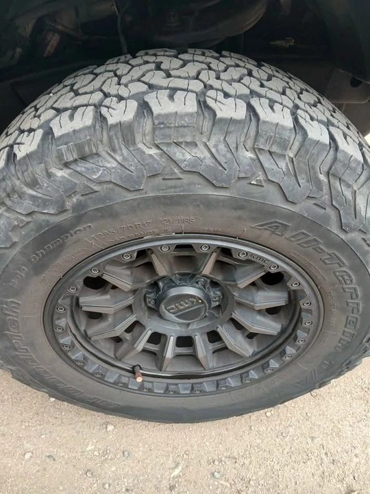 2001 Toyota Sequoia 1st Gen - Image 9 of 20